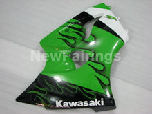 Load image into Gallery viewer, Green and Black Flame NINJA ZX 6R 00 02 Fairing Kit