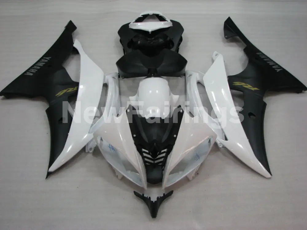 Pearl White and Matte Black YZF R6 Fairing Kit for Selective Buying ...