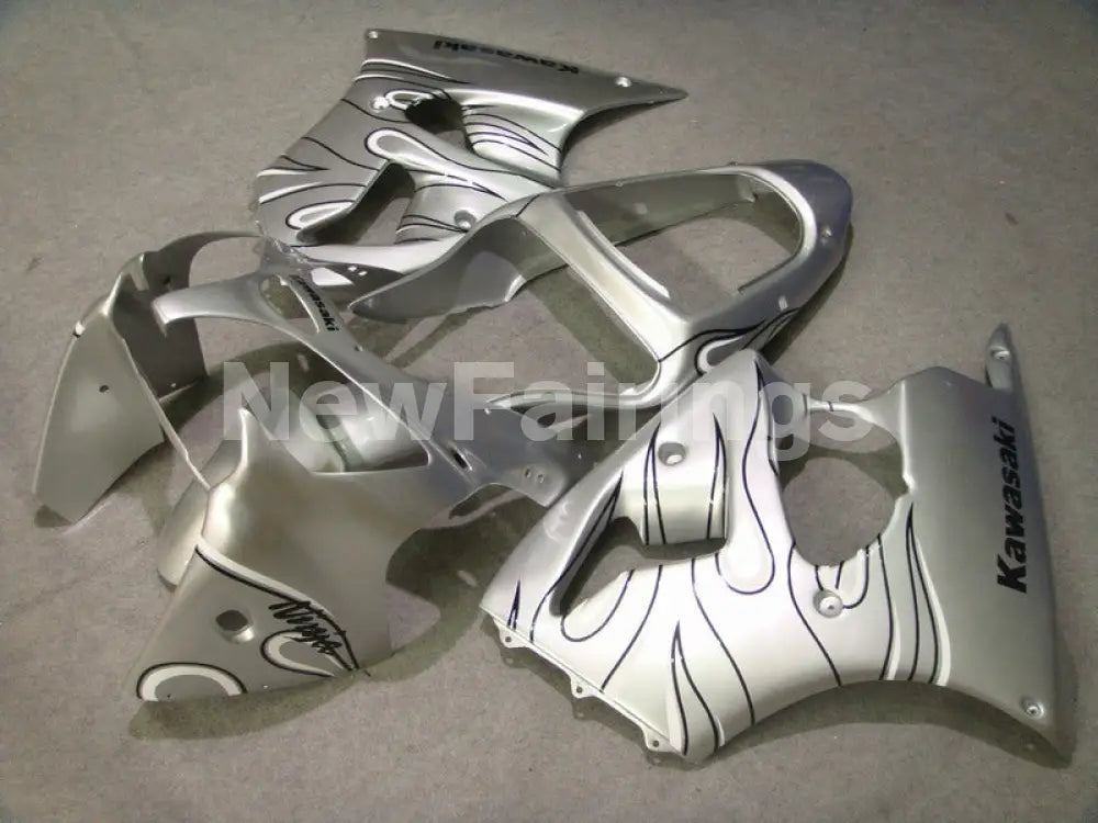 Silver Flame NINJA ZX 6R 00 02 Fairing Kit Vehicles & Parts