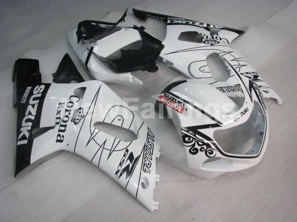 White and Black Corona - GSX-R600 01-03 Fairing Kit