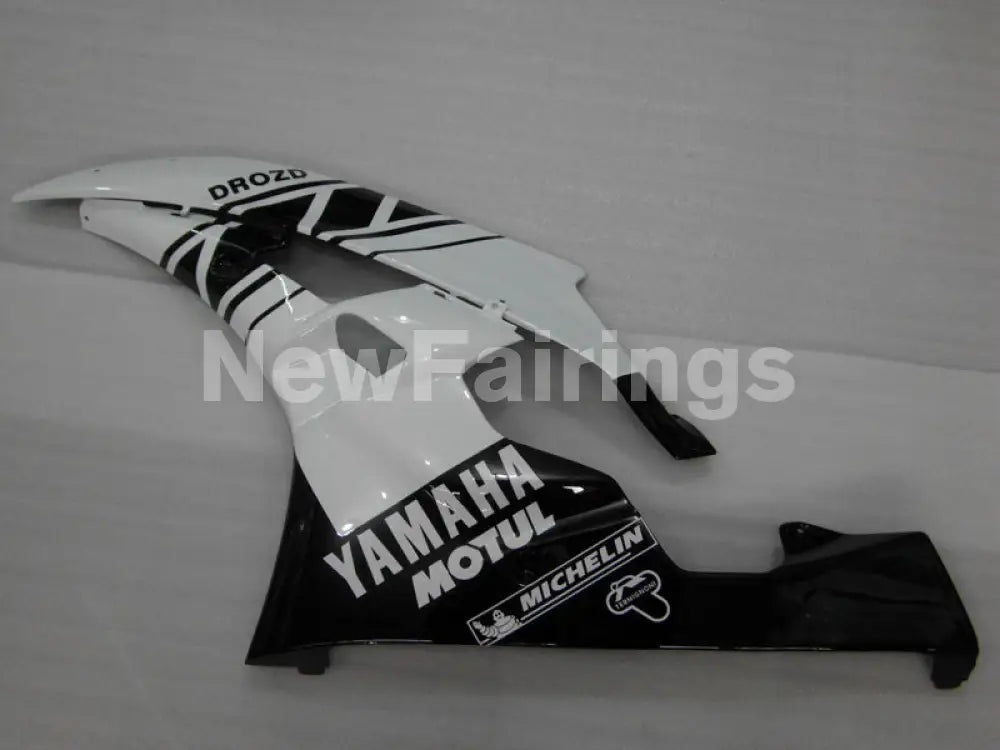 White and Black Factory Style - YZF-R6 06-07 Fairing Kit Vehicles & Parts > Vehicle Parts & Accessories > Motor Vehicle