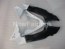 Load image into Gallery viewer, White and Silver Factory Style - CBR 929 RR 00-01 Fairing